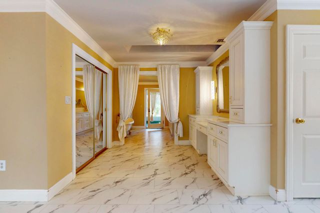 1009 S Indian River Drive, Fort Pierce, FL 34950
