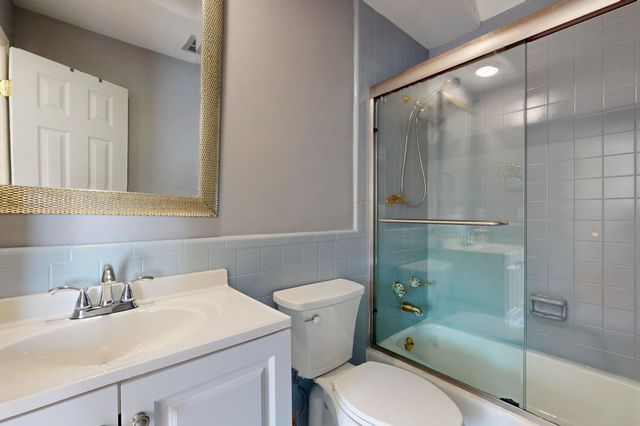 1009 S Indian River Drive, Fort Pierce, FL 34950
