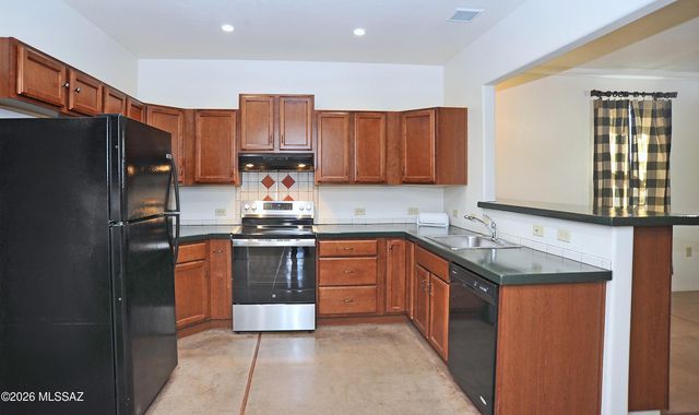 1040 E Halcyon Road, Tucson, AZ 85719