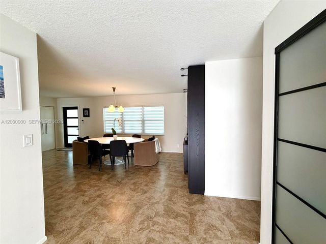 5704 SW 116th Ave, Cooper City, FL 33330