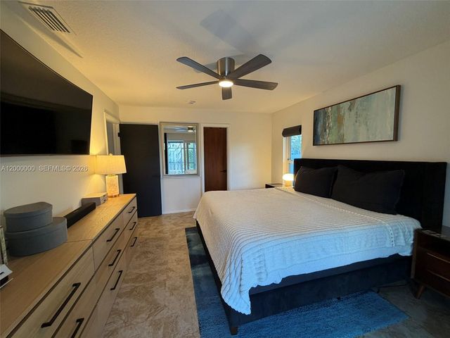 5704 SW 116th Ave, Cooper City, FL 33330