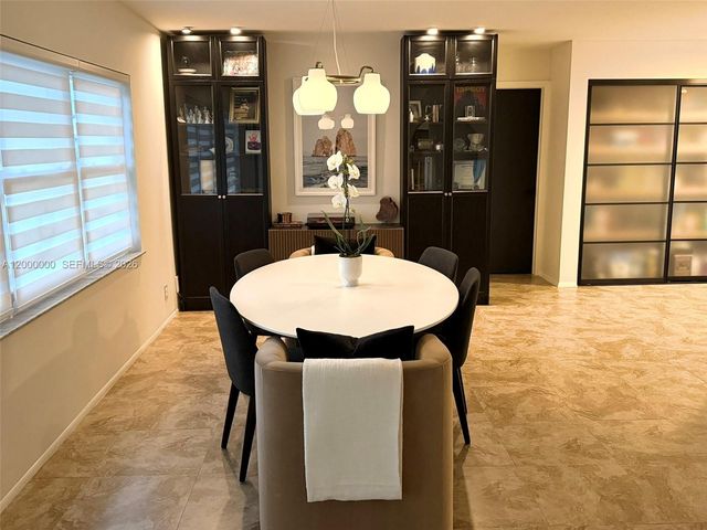 5704 SW 116th Ave, Cooper City, FL 33330