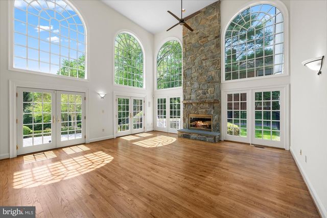 8405 BROOKEWOOD CT, Mclean, VA 22102