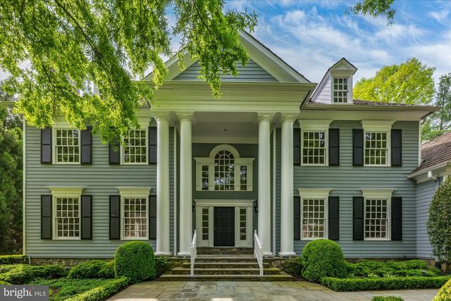 8405 BROOKEWOOD CT, Mclean, VA 22102
