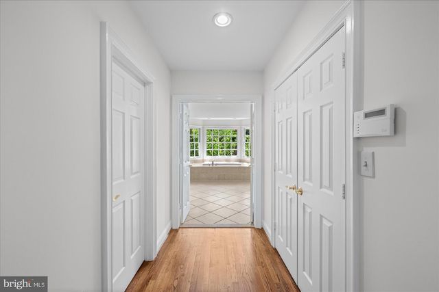 8405 BROOKEWOOD CT, Mclean, VA 22102