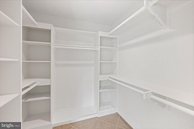 8405 BROOKEWOOD CT, Mclean, VA 22102
