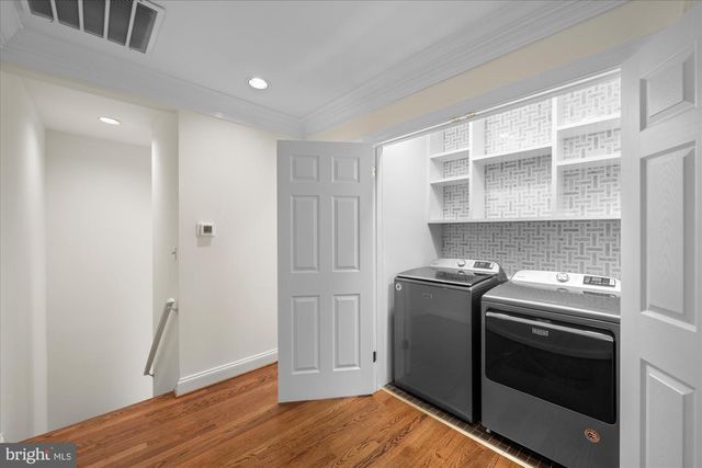 8405 BROOKEWOOD CT, Mclean, VA 22102