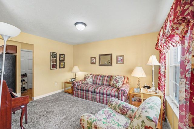 10405 Sharpsburg Drive, Independence, KY 41051