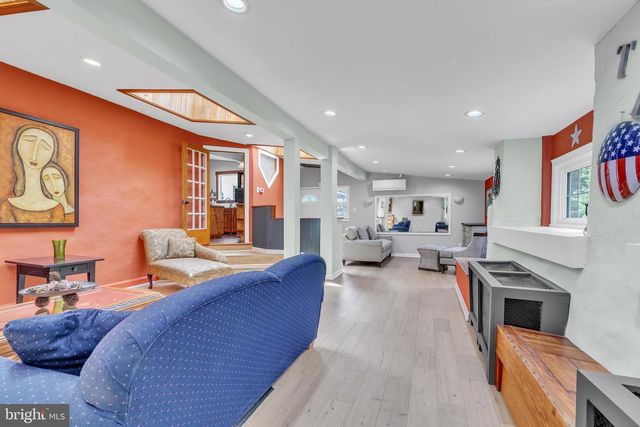 277 W BALTIMORE PIKE, Media, PA 19063