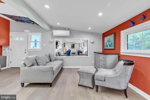 277 W BALTIMORE PIKE, Media, PA 19063