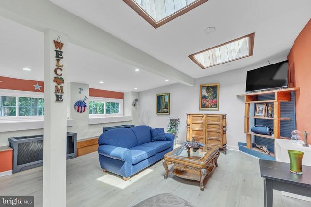 277 W BALTIMORE PIKE, Media, PA 19063