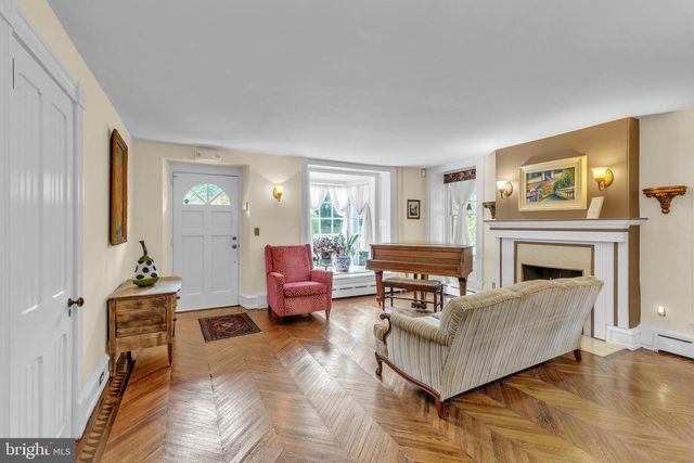 277 W BALTIMORE PIKE, Media, PA 19063