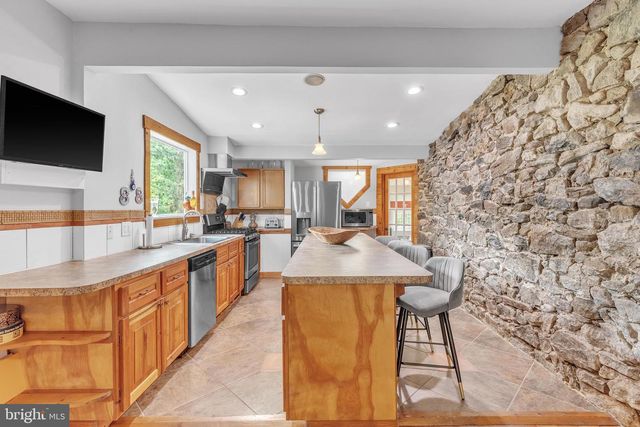 277 W BALTIMORE PIKE, Media, PA 19063