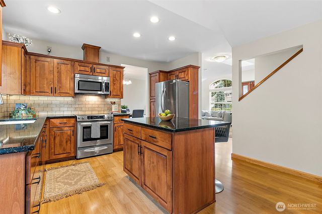 5518 Highland Drive SE, Auburn, WA 98092