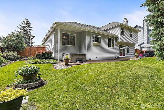 5518 Highland Drive SE, Auburn, WA 98092