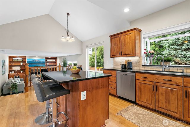 5518 Highland Drive SE, Auburn, WA 98092
