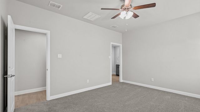 10404 SUNSET SHORE Drive, Grand Prairie, TX 76065