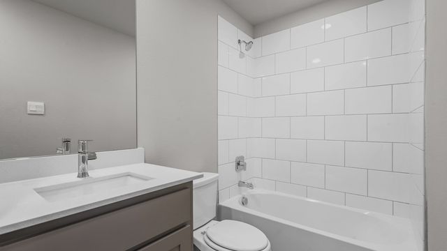 10404 SUNSET SHORE Drive, Grand Prairie, TX 76065