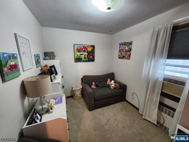 33 Livingston Avenue, Lyndhurst, NJ 07071