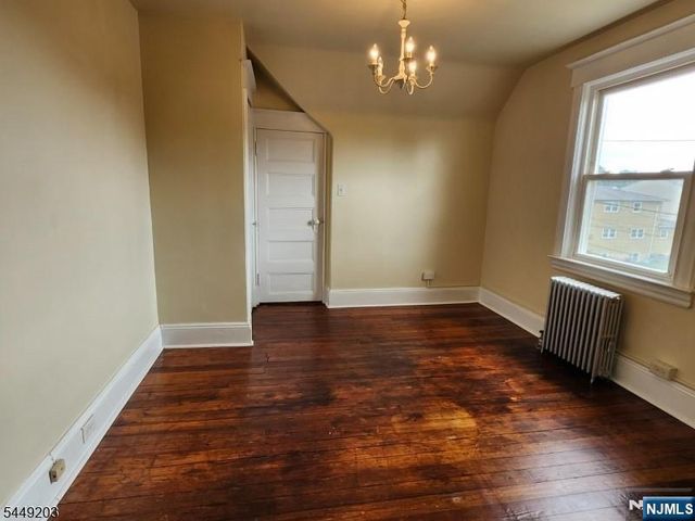 33 Livingston Avenue, Lyndhurst, NJ 07071