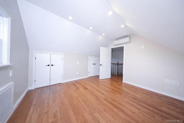 138 Ormonde Boulevard, Valley Stream, NY 11580