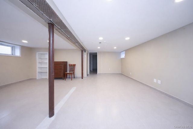 138 Ormonde Boulevard, Valley Stream, NY 11580