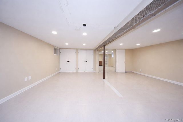 138 Ormonde Boulevard, Valley Stream, NY 11580