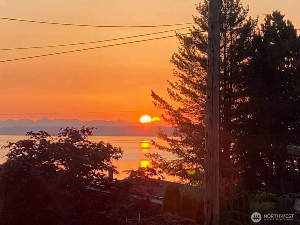 251 Elizabeth Drive, Point Roberts, WA 98281