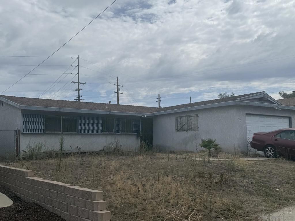 Image 1 of property listing at 4970 Dalehaven Pl, San Diego, CA 92105