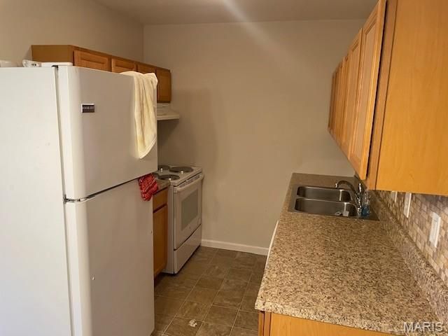 10671 Carroll Wood Way, St Louis, MO 63128