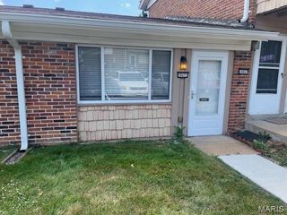 10671 Carroll Wood Way, St Louis, MO 63128