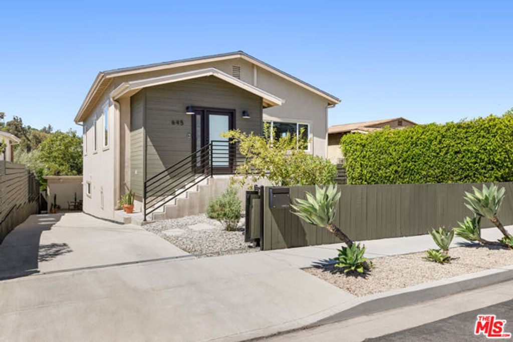 645 Milo Terrace, Los Angeles, CA 90042
