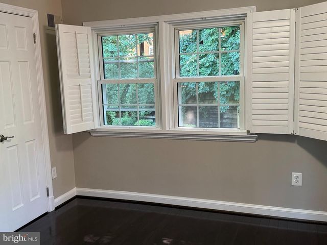 7301 PINEHURST PKWY, Chevy Chase, MD 20815