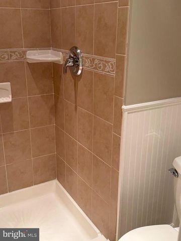 7301 PINEHURST PKWY, Chevy Chase, MD 20815