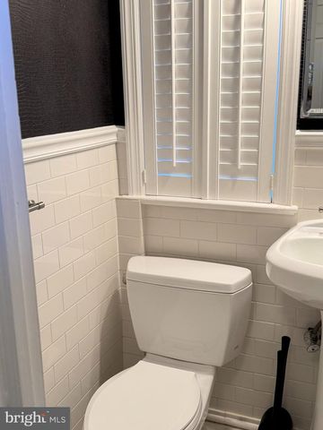 7301 PINEHURST PKWY, Chevy Chase, MD 20815