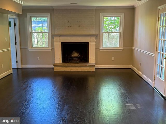 7301 PINEHURST PKWY, Chevy Chase, MD 20815
