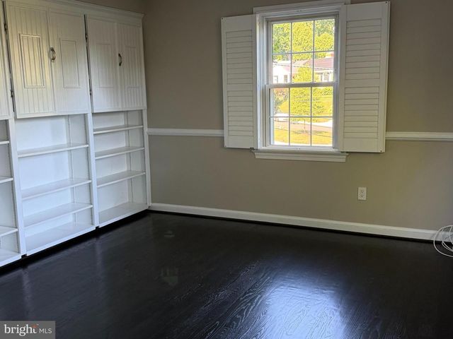 7301 PINEHURST PKWY, Chevy Chase, MD 20815