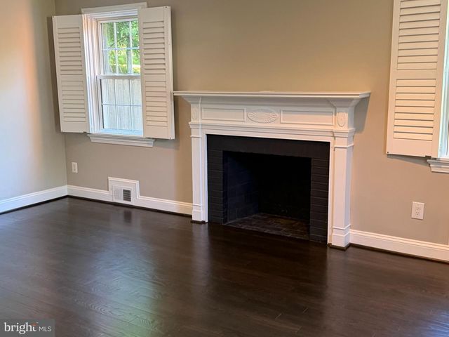 7301 PINEHURST PKWY, Chevy Chase, MD 20815