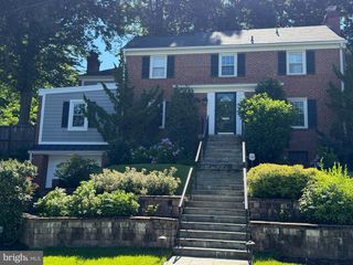 7301 PINEHURST PKWY, Chevy Chase, MD 20815