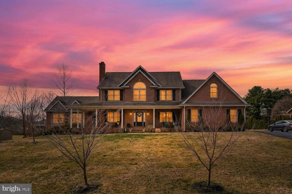 Image 2 of property listing at 130 PINE VALLEY DR, Middletown, DE 19709