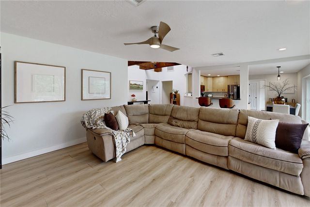 8081 Perry Lane, College Station, TX 77845