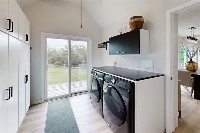 8081 Perry Lane, College Station, TX 77845