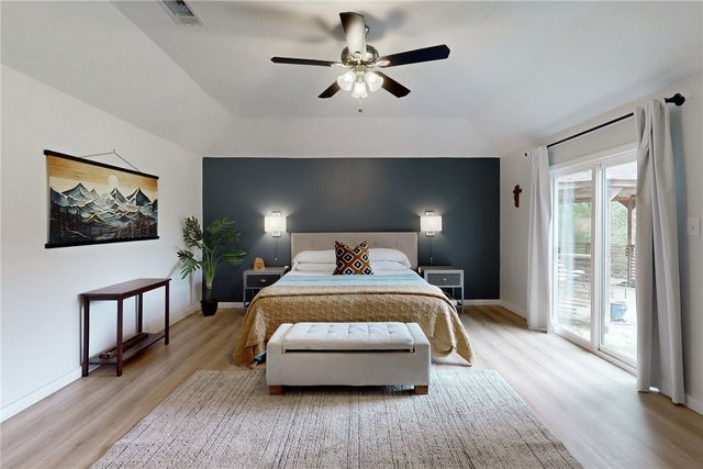 8081 Perry Lane, College Station, TX 77845