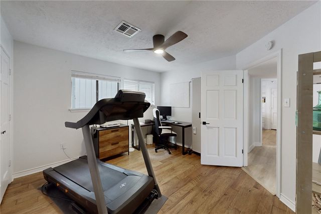 8081 Perry Lane, College Station, TX 77845