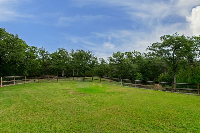 8081 Perry Lane, College Station, TX 77845