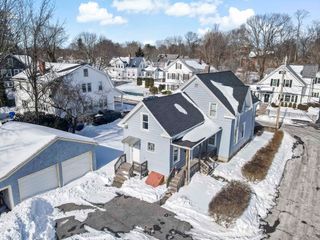 16 Forest St, Taunton, MA 02780