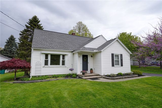 32 Rossman Drive, Penfield, NY 14580