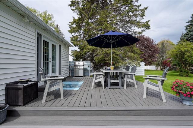 32 Rossman Drive, Penfield, NY 14580