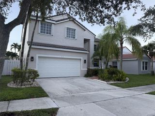 1012 Cedar Falls Drive, Weston, FL 33327