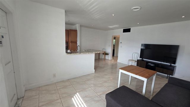 2219 Polk Street 9b, Hollywood, FL 33020